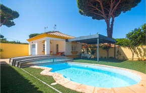 Cozy Home In Chiclana De La Fronter With Wifi